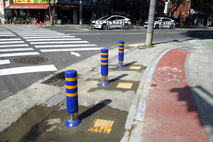 [실적사진] 150 볼라드 – 청색 설치 사진 표지