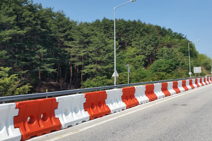 [실적사진] 방호벽 중형 – 설치 사진 표지