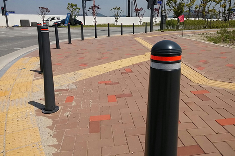 [실적사진] 슬림 볼라드 – 설치 사진 표지