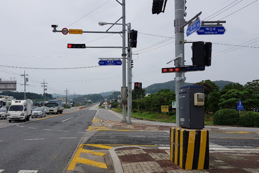 [실적사진] 쏠라 슬림 장방형경광등 – 설치 사진 표지