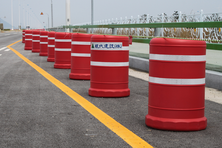 [실적사진] 일체형드럼 – 인천 교량 현장 표지