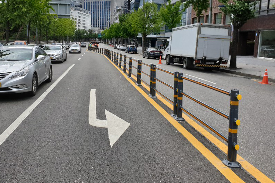 [실적사진] 차선분리대 일반 – 서울 종로구 설치 사진 표지